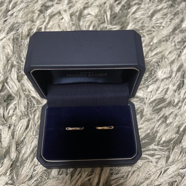 【銀座ダイヤモンドシライシの口コミ】 セミオーダーができたことが最大の決めてでした。元々、欲しい結婚指輪の…