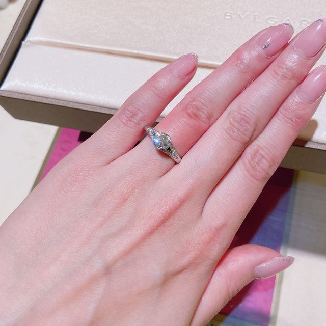 【ブルガリ(BVLGARI)の口コミ】 エンゲージリングとしてはもちろん、ファッションリングとしても装着でき…