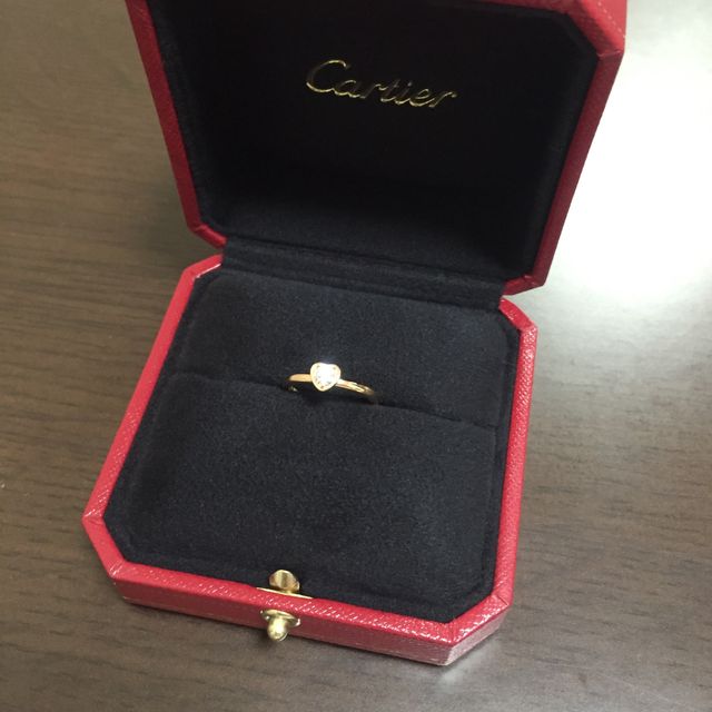 【カルティエ(Cartier)の口コミ】 店舗に行く前にインターネットでどんなのがいいのか探して行きました。そ…