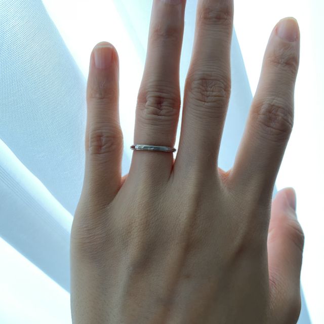 【カルティエ(Cartier)の口コミ】 軽く付け心地がよく、付けていることを忘れてしまいそうなぐらい指によく…