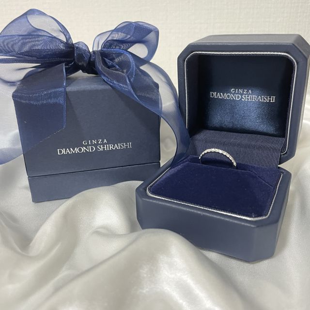 【銀座ダイヤモンドシライシの口コミ】 婚約指輪はせっかく貰うなら日常使いできるものがよかったので、エタニテ…