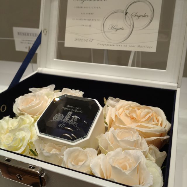 【4℃ BRIDAL(ヨンドシーブライダル)の口コミ】 結婚指輪ですので、婚約指輪ほど派手なダイヤはいらないけれど、やっぱり…