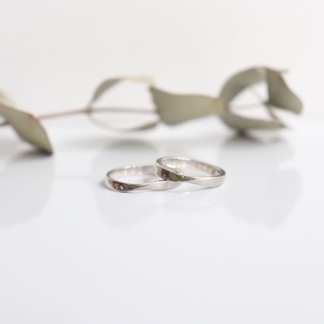 【鶴(mikoto)の口コミ】 お店に見に行くまではどういう指輪にするかイメージが全く沸いていなかっ…