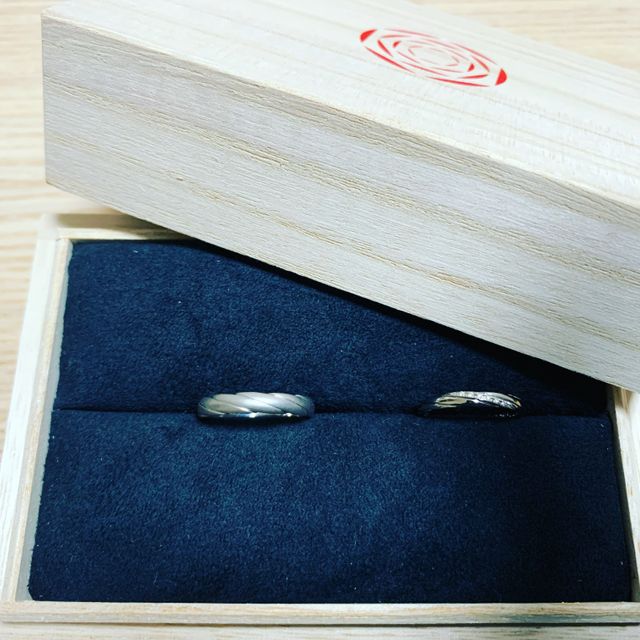 【出雲結(いずもゆい)の口コミ】 〆縄のデザインに一目惚れして、サンプルリングを注文しました。やはり実…