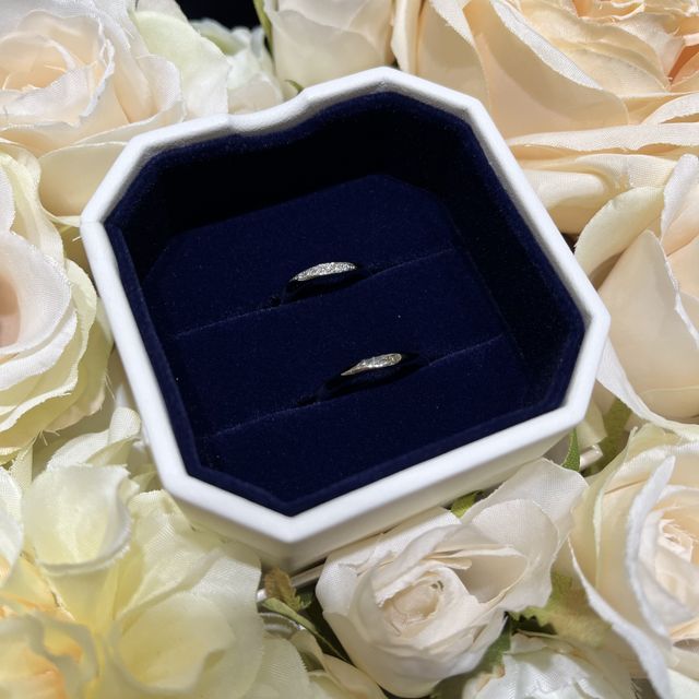 【4℃ BRIDAL(ヨンドシーブライダル)の口コミ】 2人で気に入ったデザインがあったのでしっかり見たり試着したりした上で決…