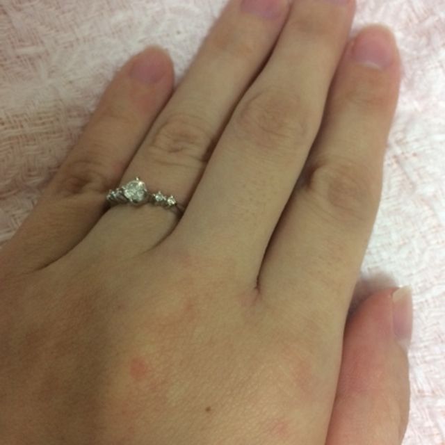 【アイプリモ(I-PRIMO)の口コミ】 指輪の決め手はイメージ通りのデザインだったからです。
他の店舗などを見…