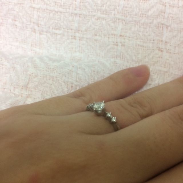 【アイプリモ(I-PRIMO)の口コミ】 指輪の決め手はイメージ通りのデザインだったからです。
他の店舗などを見…