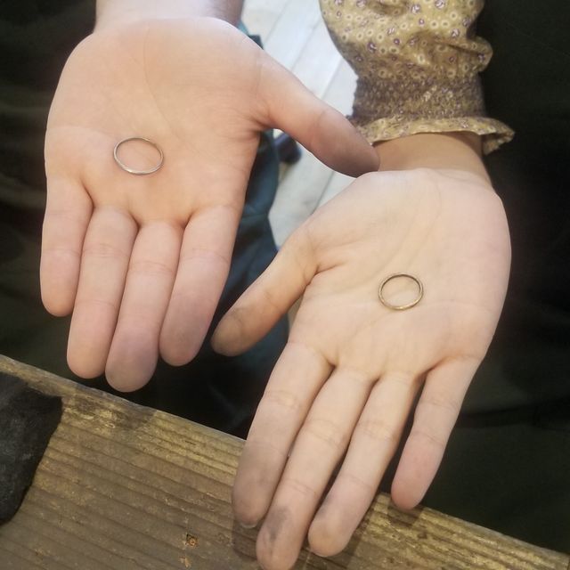 【鎌倉彫金工房の口コミ】 特にこのブランドがいいというこだわりが2人とも無く、だったら手作りで思…