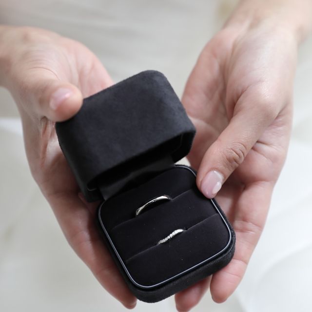 【ティファニー(Tiffany & Co.)の口コミ】 婚約指輪なしだったため、華やかな物、かつ普段の生活からも浮かないデザ…