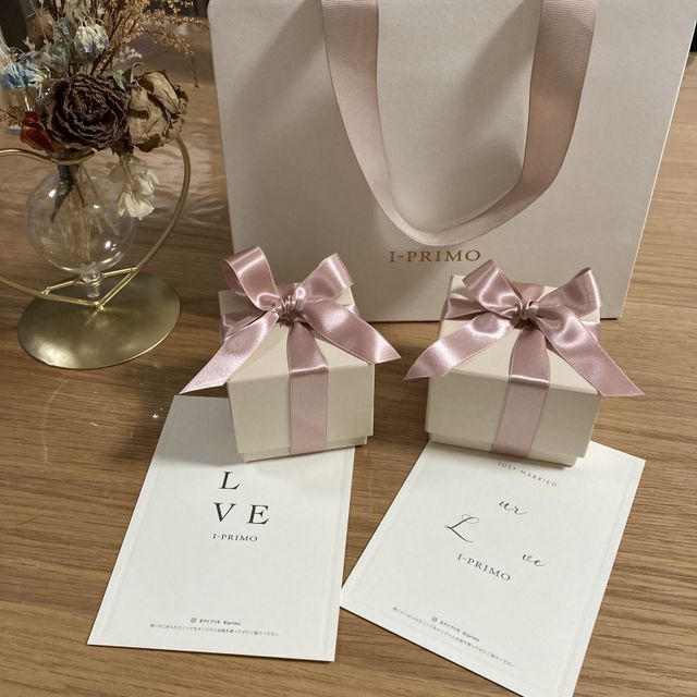 【アイプリモ(I-PRIMO)の口コミ】 指輪のデザインがなかなか他のブランド見たことなく、美しいウェーブライ…