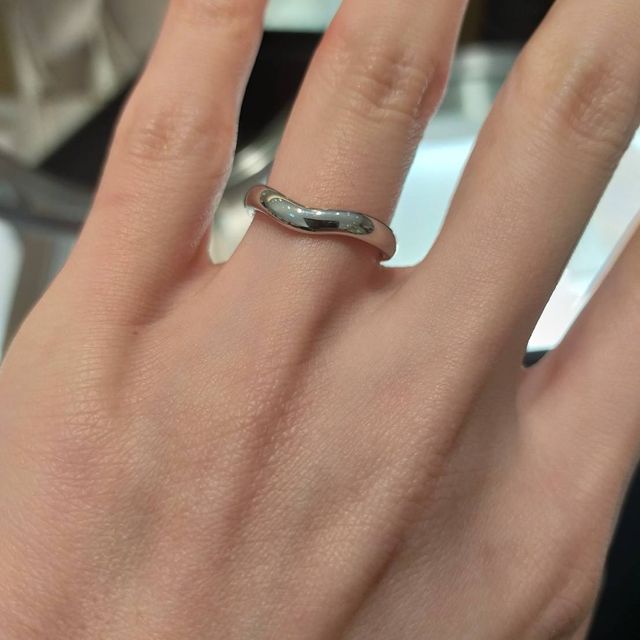【ティファニー(Tiffany & Co.)の口コミ】 つけ心地が他には無いくらい良く、またデザインも他にはなく大変いい指輪…