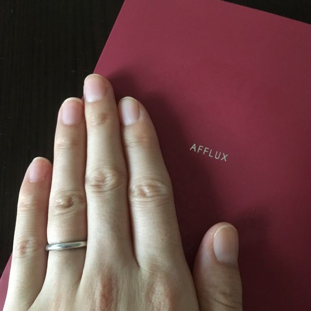 【AFFLUX(アフラックス)の口コミ】 ずっと着けているものなので、余計な装飾がなくシンプルなものにしました…