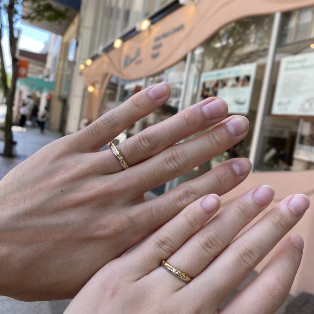 【ケイウノ ブライダル(K.UNO BRIDAL)の口コミ】 普通の結婚指輪とは少し違う指輪を作りたいと思っていました。
インターネ…