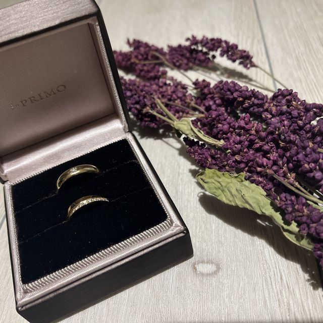 【アイプリモ(I-PRIMO)の口コミ】 存在感のあるデザインで探していました！2人とも指輪は必ずゴールドがいい…