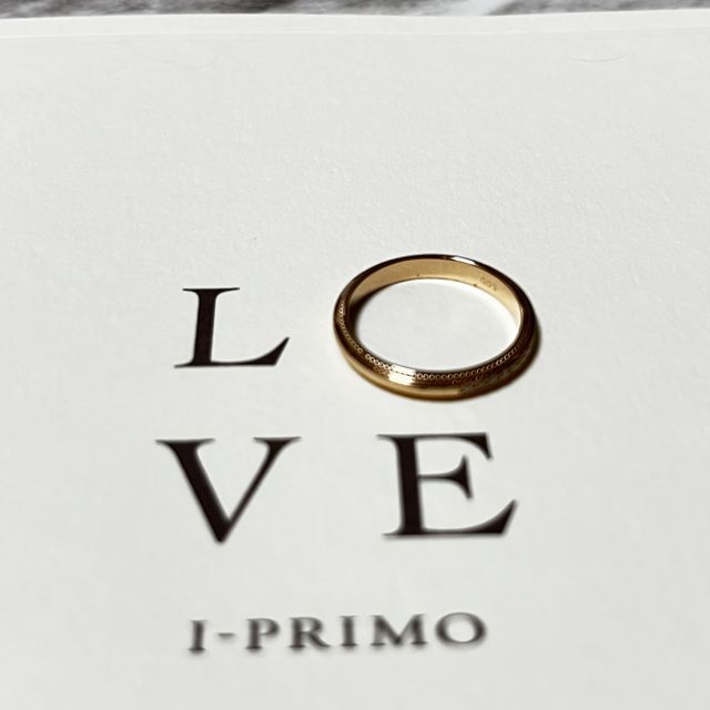 【アイプリモ(I-PRIMO)の口コミ】 婚約指輪と結婚指輪を一緒に選びました。指輪の形状は悩みましたが、結婚…