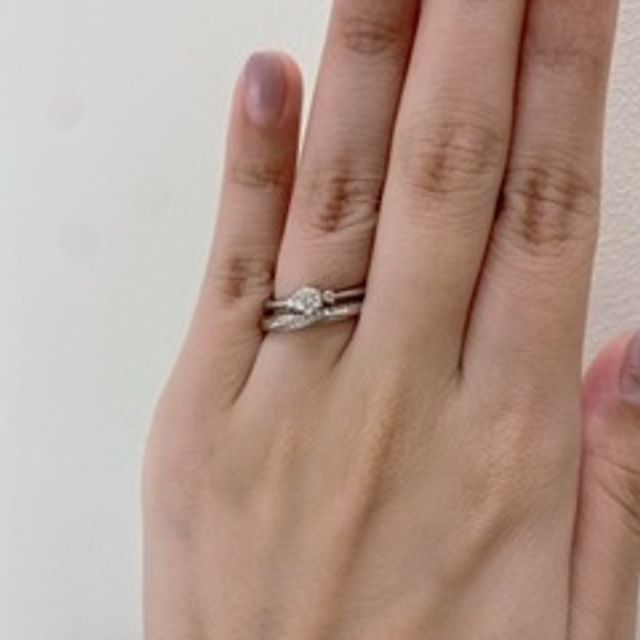 【TRECENTI(トレセンテ)の口コミ】 3連ダイヤがとても可愛く一目惚れでした。なかなかないデザインで、派手す…