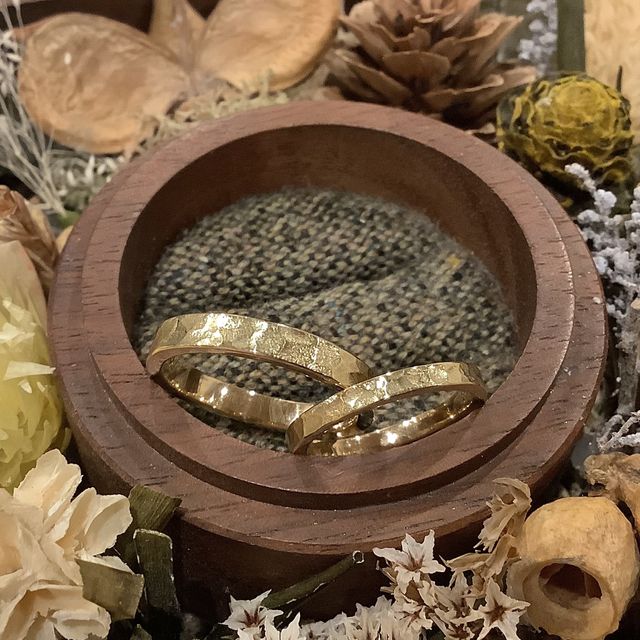 【鎌倉彫金工房の口コミ】 手作りで自分達の気に入ったデザインにもでき、尚且つお値段も抑えられる…