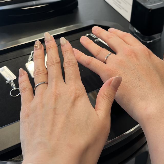 【ヴァン クリーフ＆アーペル(Van Cleef & Arpels)の口コミ】 結婚指輪は毎日つけていたいのでお互いにシンプルかつフィット感を大事に…