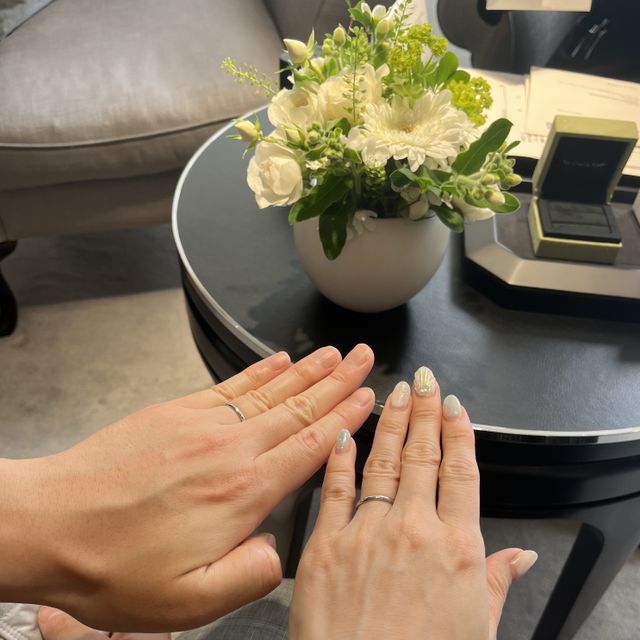 【ヴァン クリーフ＆アーペル(Van Cleef & Arpels)の口コミ】 結婚指輪は毎日つけていたいのでお互いにシンプルかつフィット感を大事に…