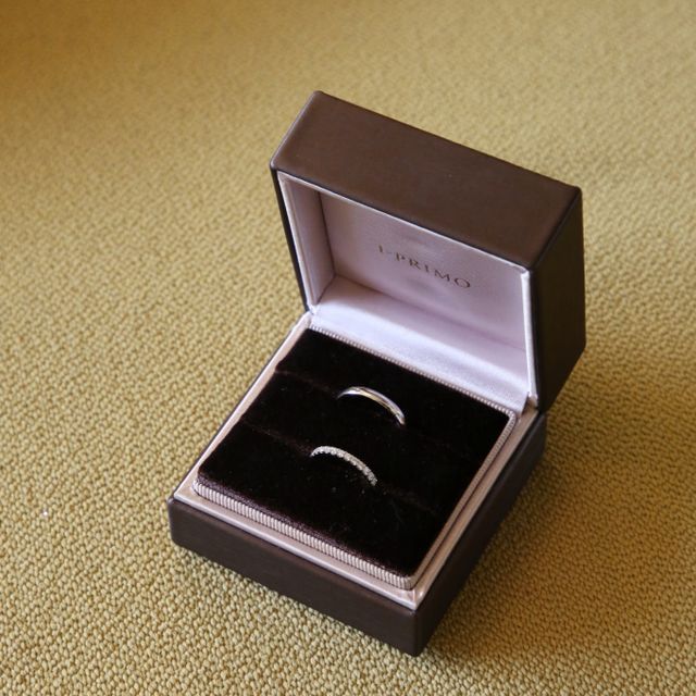 【アイプリモ(I-PRIMO)の口コミ】 ハーフエタニティが欲しくて、いろんな店舗で試着しました。細すぎると安…