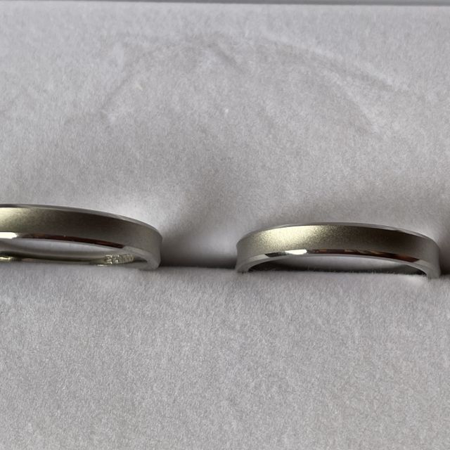 【Ptau(ピトー)の口コミ】 純プラチナと純金を1対1の割合で配合しているので、とても硬度が高いこと…