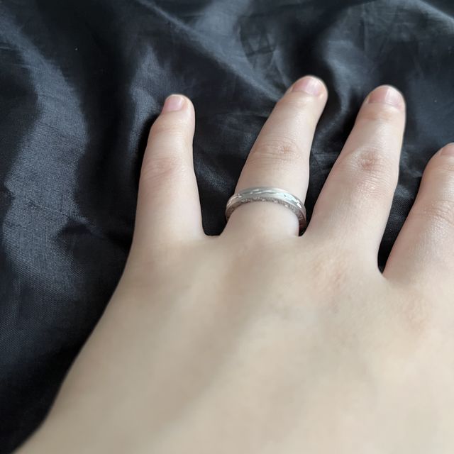 【ケイウノ ブライダル(K.UNO BRIDAL)の口コミ】 2人の好みで存在感のしっかりあるものがほしかったのですが、リングの太さ…