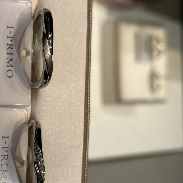【アイプリモ(I-PRIMO)の口コミ】 V時のラインとダイヤモンドが綺麗でした。男性と女性で対照的なデザインで…