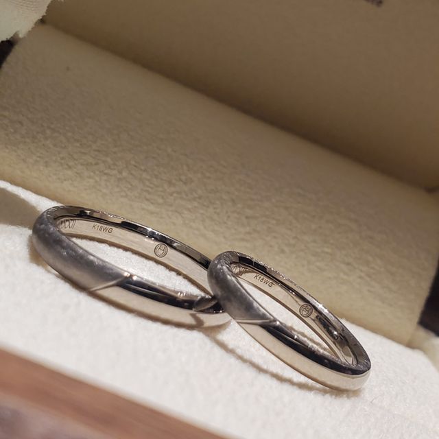 【TANZO.(鍛造指輪)の口コミ】 加工の種類が豊富でいくつか迷いましたが、どちらも取り入れる提案をして…