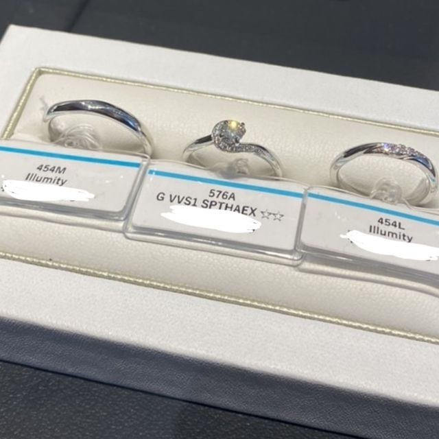 【銀座ダイヤモンドシライシの口コミ】 指の形を見ていただきストレートすぎるのは似合わずウェーブがかっていた…