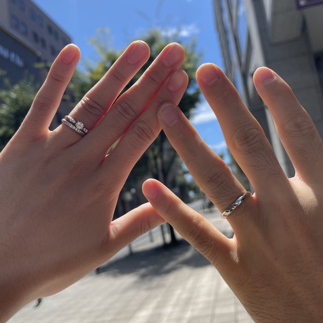 【ラザール ダイヤモンド(LAZARE DIAMOND)の口コミ】 シンプルなデザインが豊富で私の好みのものが見つかりました。ハイブラン…