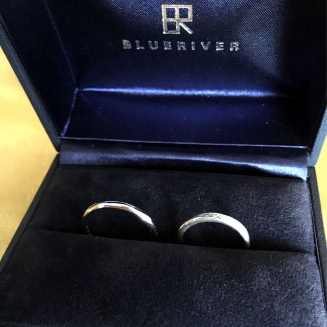 【ブルーリバー(BLUERIVER)の口コミ】 元々の仕事が宝飾に関わっていたのでブルーリバーさんは候補でした。
その…