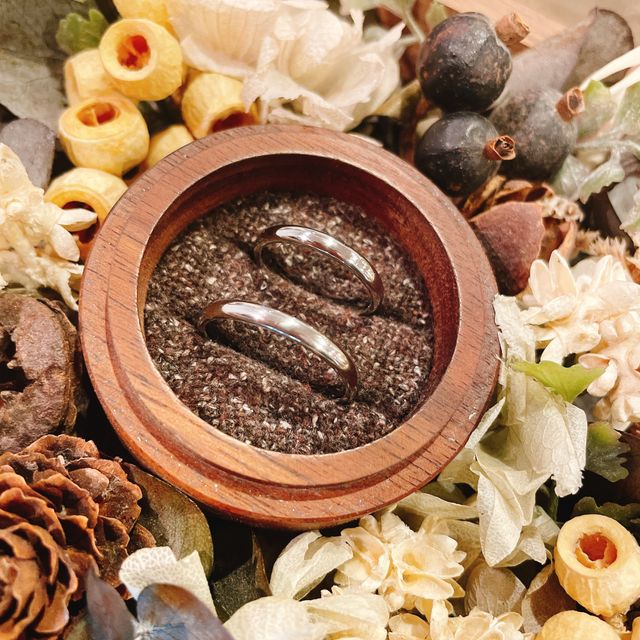 【鎌倉彫金工房の口コミ】 結婚指輪購入にあたって調べていると、自宅に近い場所にこちらの工房があ…