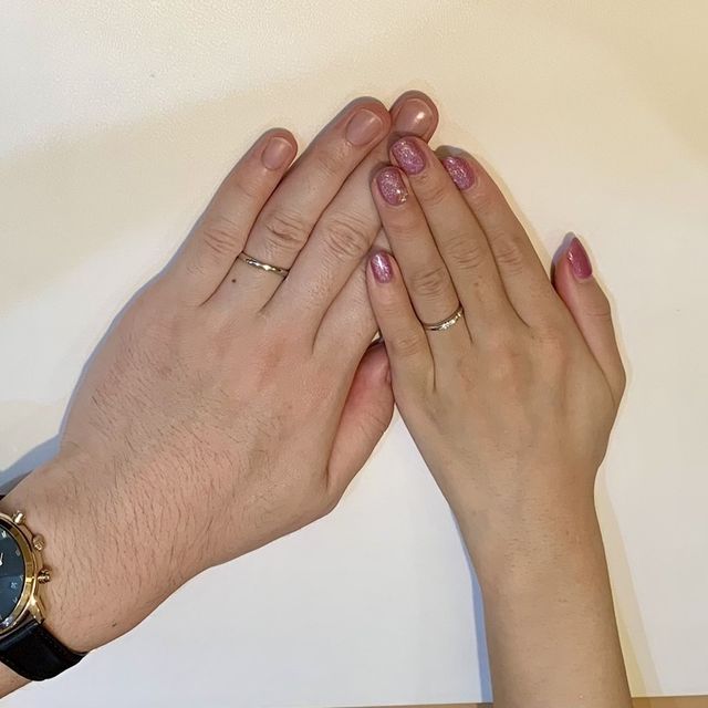 【SIND BAD(シンドバット)の口コミ】 流れる様な流線型の指輪がとても綺麗でパートナーと一緒にはめてみたとこ…