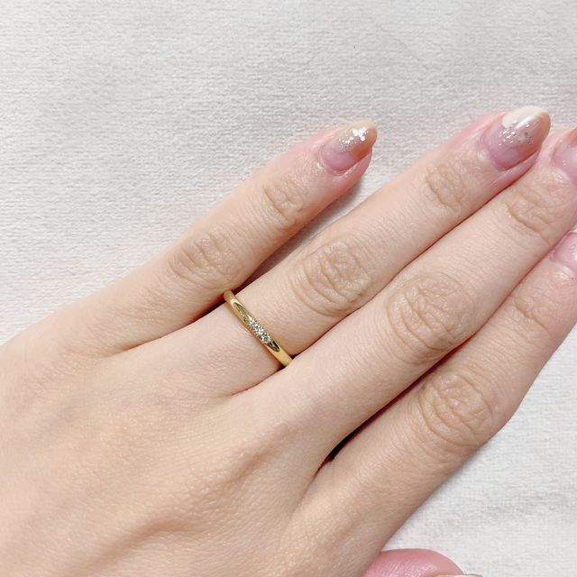 【ティファニー(Tiffany & Co.)の口コミ】 主人のゴールドの指輪に合わせて、婚約指輪の代わりに2つ目をこちらの指輪…