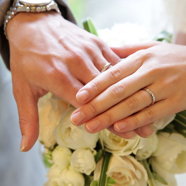 【ティファニー(Tiffany & Co.)の口コミ】 本当にシンプルでオーソドックスなデザインですが、丸みがあって指にはめ…