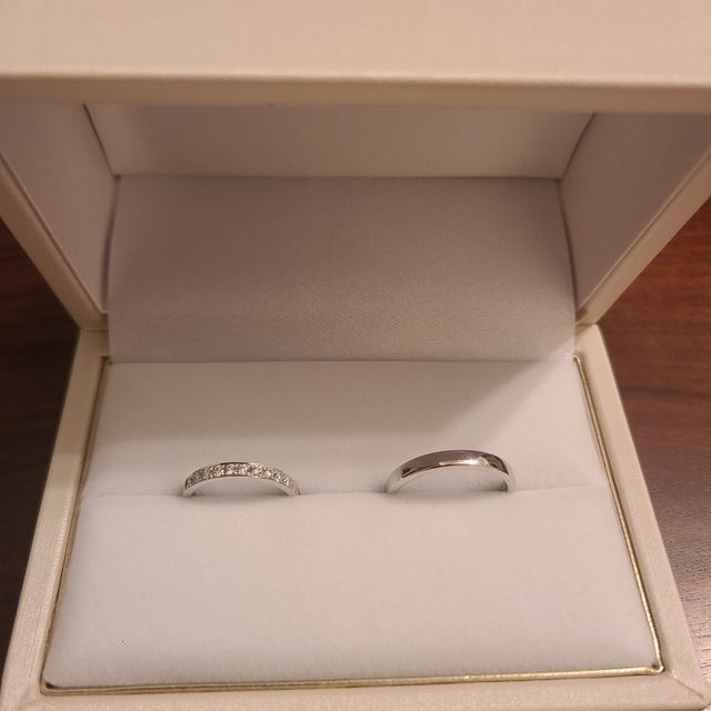 【宝寿堂(ほうじゅどう)の口コミ】 ストレートのハーフエタニティと決めて探しておりましたが、数ある指輪の…