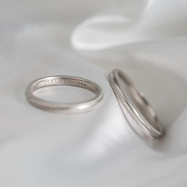 【Cayof(カヨフ)の口コミ】 ツヤツヤしておらず、アンティーク調のデザインが気に入り購入に至りまし…