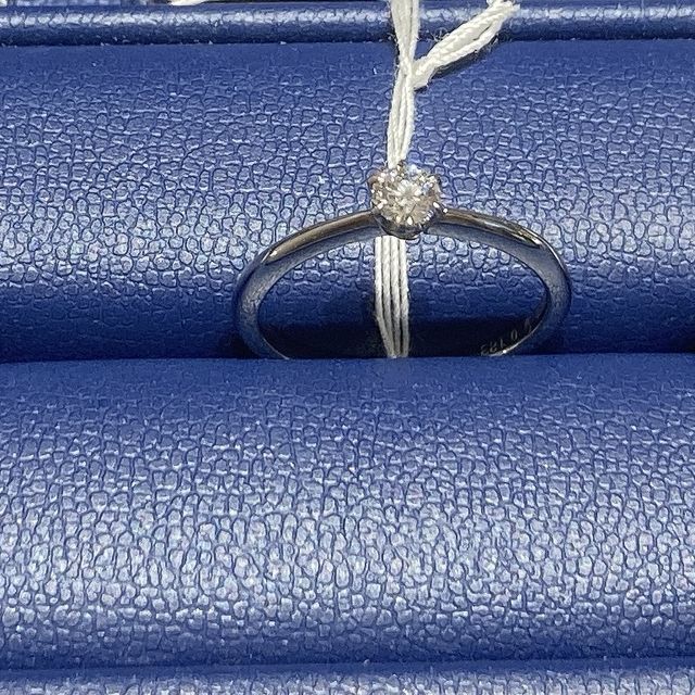 【銀座ダイヤモンドシライシの口コミ】 結婚指輪と重ねづけして普段使いできることを条件にしていて、提案して下…