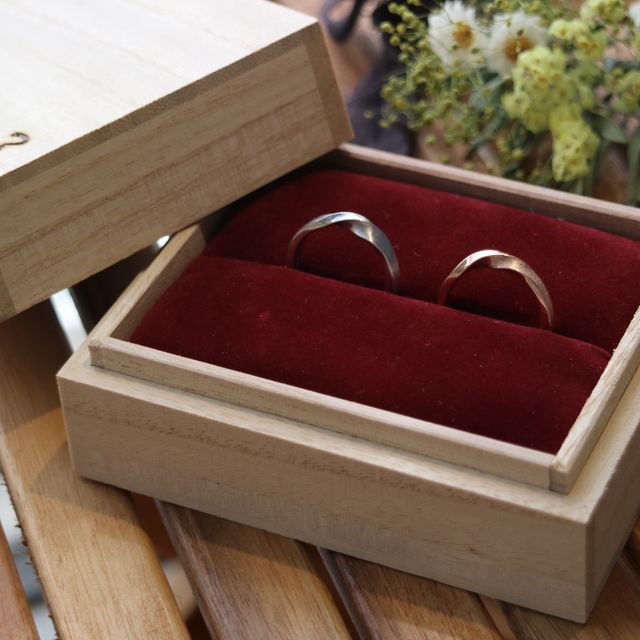 【ichi(イチ)の口コミ】 鍛造製法のお店の中から選びました。
他にも鍛造製法で有名なお店に行きま…