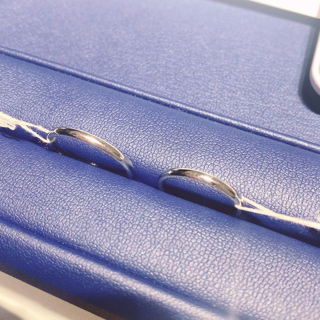 【銀座ダイヤモンドシライシの口コミ】 ストレートタイプのリングを探していました。シンプルすぎますが、普段付…