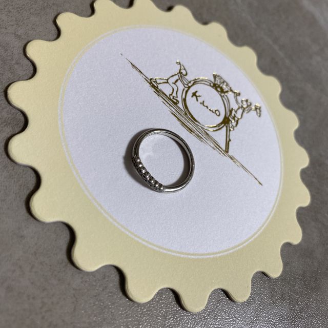 【ケイウノ ブライダル(K.UNO BRIDAL)の口コミ】 決め手はデザインです。細めのリングにダイヤがついててとても可愛いかっ…