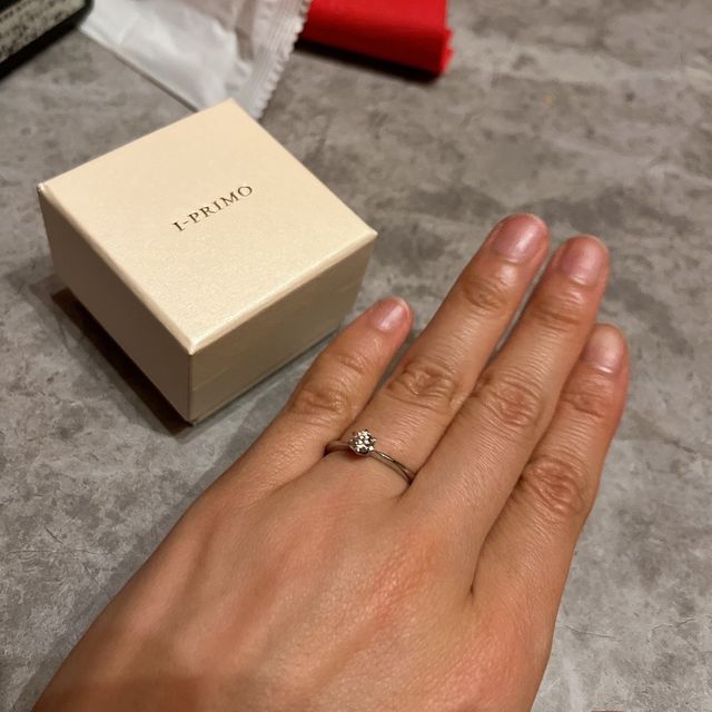 【アイプリモ(I-PRIMO)の口コミ】 デザインと種類の豊富さ、接客で決めました。キラキラで可愛かったという…