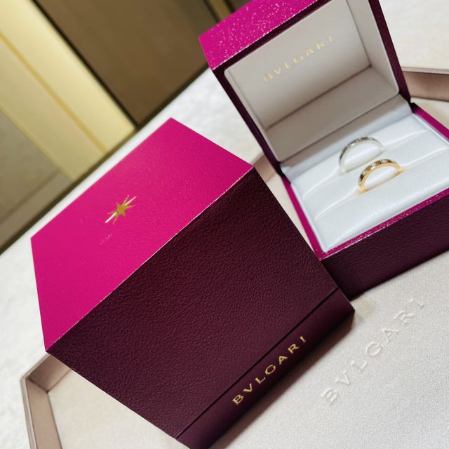 【ブルガリ(BVLGARI)の口コミ】 キラキラであり、海外ブランドなのにも関わらず、サイズ変更もできる所が…