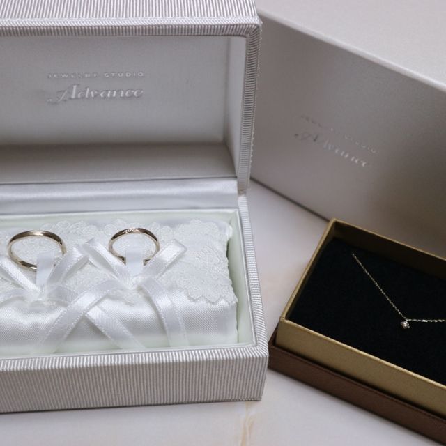 【JEWELRY STUDIO Advance(ジュエリースタジオアドバンス)の口コミ】 金属の素材エクリュシリーズのブラウンゴールドの色味が大変気に入りまし…