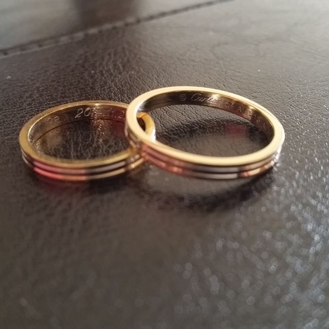 【カルティエ(Cartier)の口コミ】 元々ゴールドが好きなので、ゴールドで探していました。
１ヶ月くらい旦那…