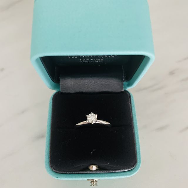 【ティファニー(Tiffany & Co.)の口コミ】 デザインがシンプルで豪華すぎず、派手すぎず、どんなシーンでも付けるこ…