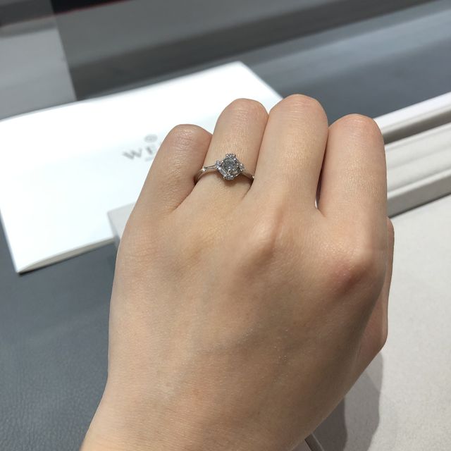 【CARATI VOCE(キャラティヴォーチェ)の口コミ】 CARATI VOCE (キャラティ&minus;ヴォーチェ)の指輪を試着しました。
他に…