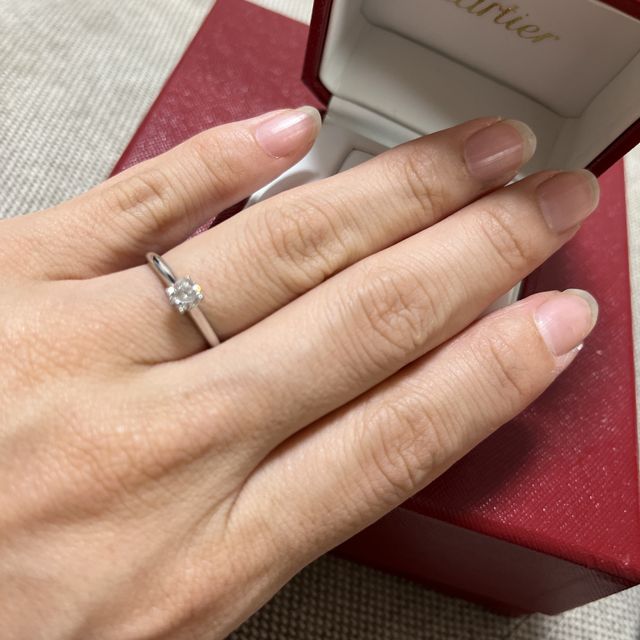 【カルティエ(Cartier)の口コミ】 シンプルなデザインで、どのような服にも合わせやすく使いやすいです。店…