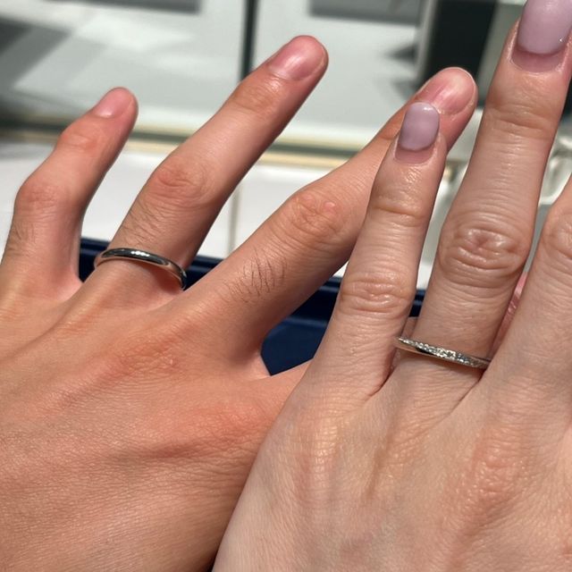 【銀座ダイヤモンドシライシの口コミ】 価格は自分たちの上限よりも少し上でしたが、それ以上にデザインがお互い…