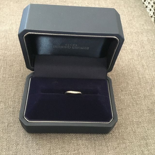 【銀座ダイヤモンドシライシの口コミ】 結婚指輪は、一生身に付ける物なので、左手の薬指が痛くならずに、ソフト…